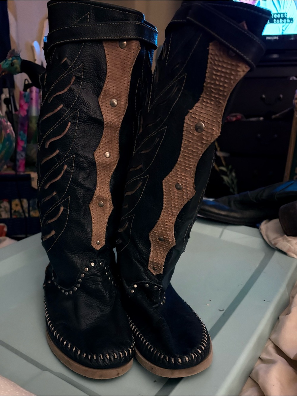 ITALIAN HANDMADE LEATHER MOCCASINS!! RARE .. MADE IN ITALY BY LUNA BERRY!!